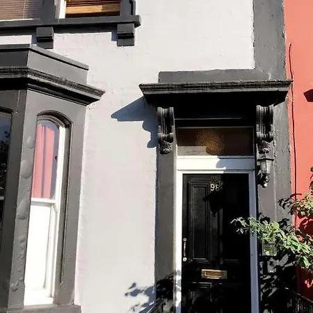 Apartment Cosy One Bedroom Near Stoke Croft!! Central!!