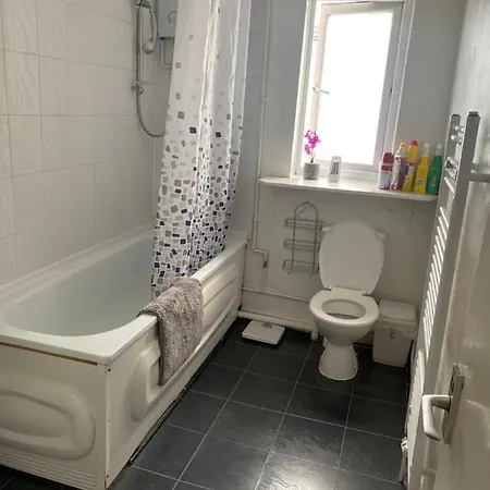Cosy One Bedroom Near Stoke Croft!! Central!! *